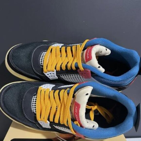 Air Jordan  Bred - Picture 5 of 7